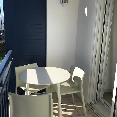 Luxury 3 Bedroom - Close To The - Holiday home