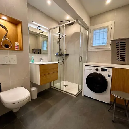 Luxury 3 Bedroom - Close To The - Holiday home